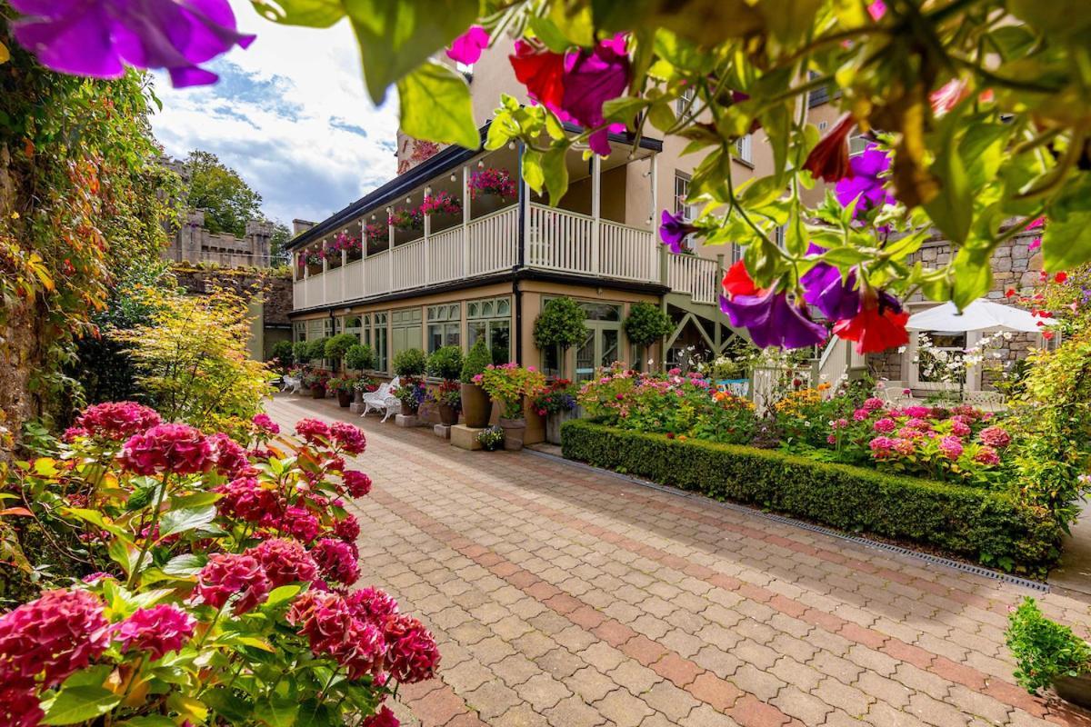 Step House Hotel Borris Bagian luar foto