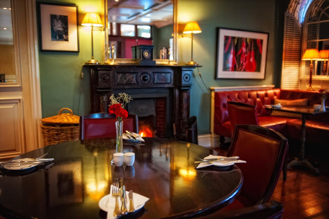 Step House Hotel Borris Bagian luar foto