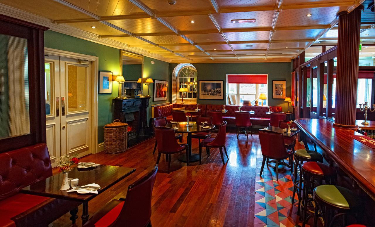 Step House Hotel Borris Bagian luar foto